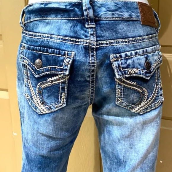 NWT ARIYA Juniors/Women's jeans size 11/12 - Picture 4 of 4